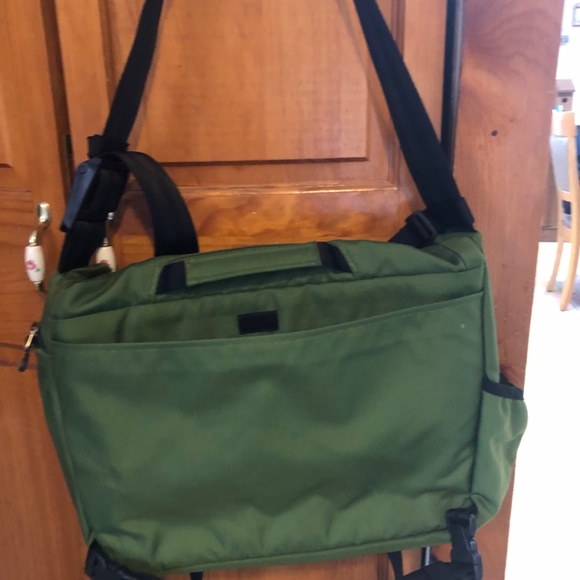 Patagonia Messenger Bag - Picture 9 of 13